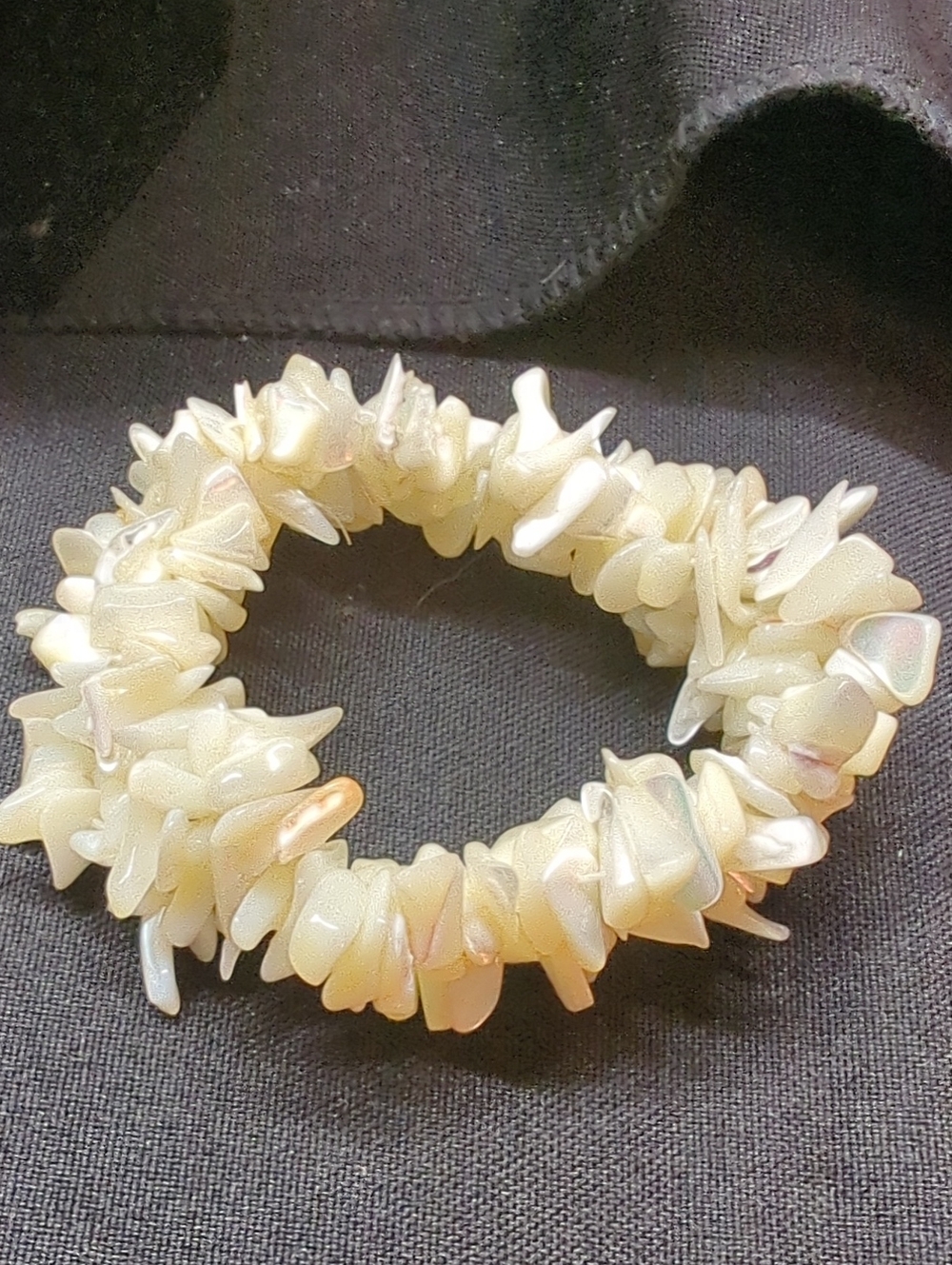 Iridescent Cream Shell Chip Stretch Bracelet - Women Accessories